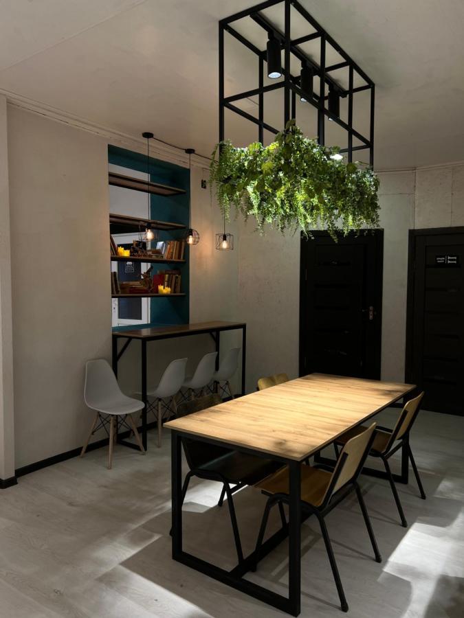 Capsule Hostel Karakol Eksteriør billede