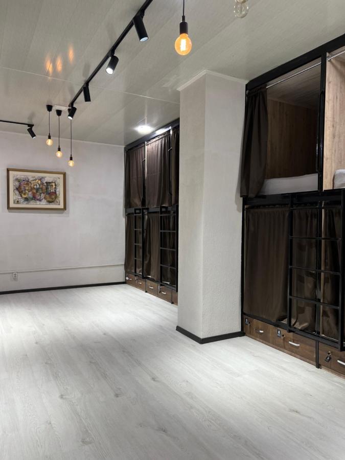 Capsule Hostel Karakol Eksteriør billede