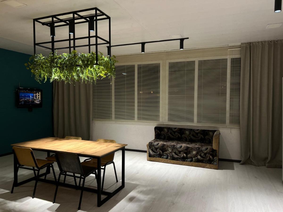 Capsule Hostel Karakol Eksteriør billede